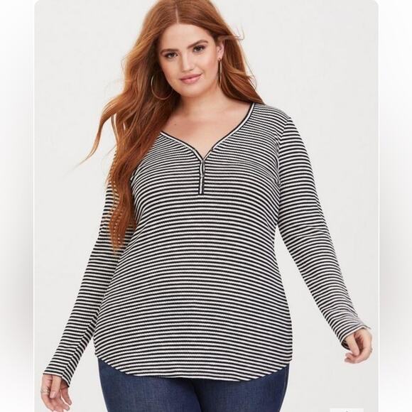 Torrid Womens Waffle Weave Black White Stripe Snap V-Neck Shirt casual Plus size - Picture 1 of 10